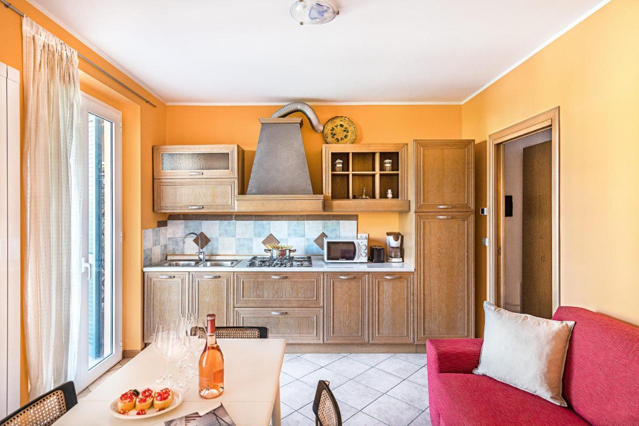 Annamaria 9 Apartment By Wonderful Italy Sirmione Dış mekan fotoğraf
